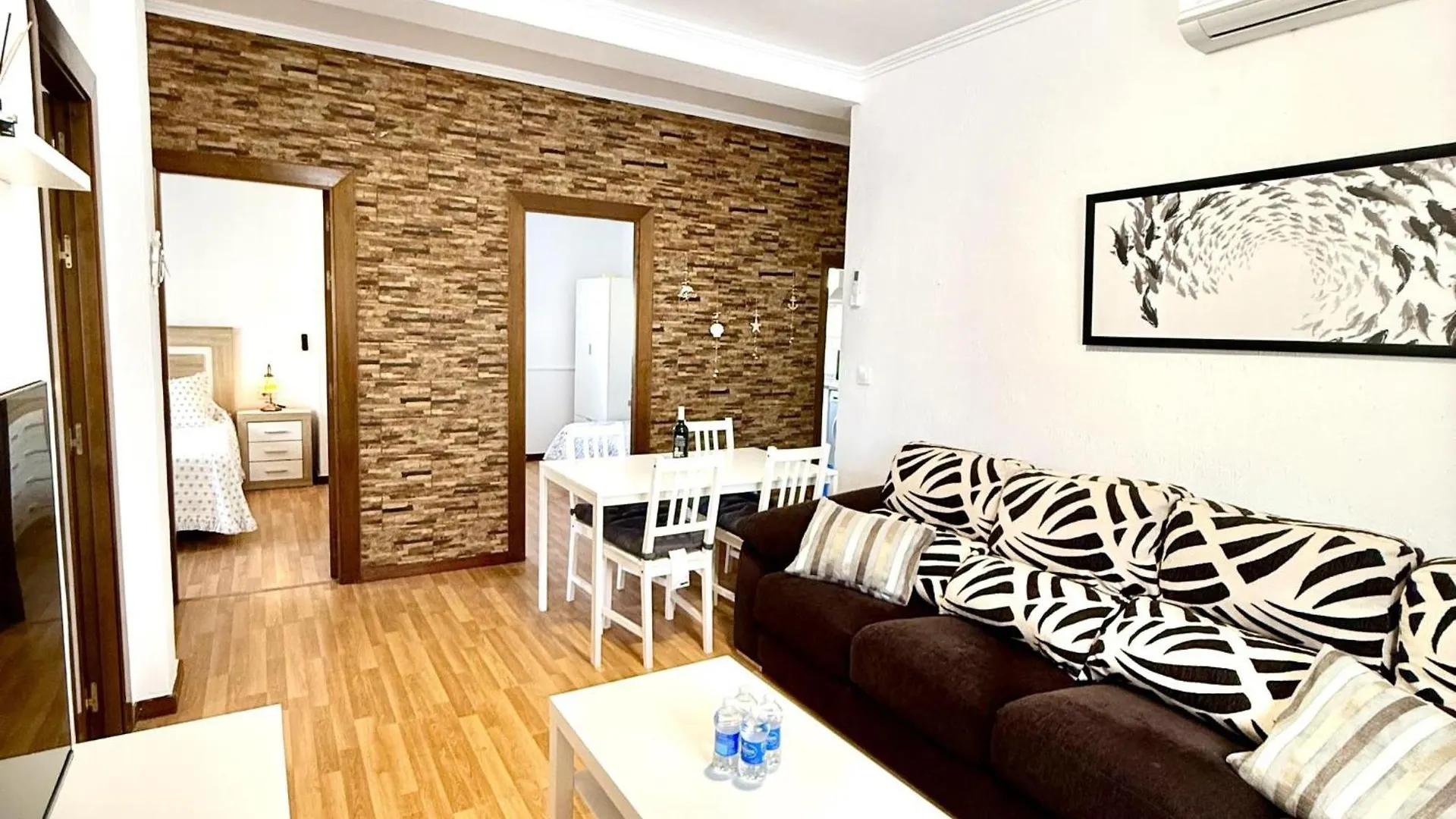 Apartment Los 3 Hermanos By Staycare Rota